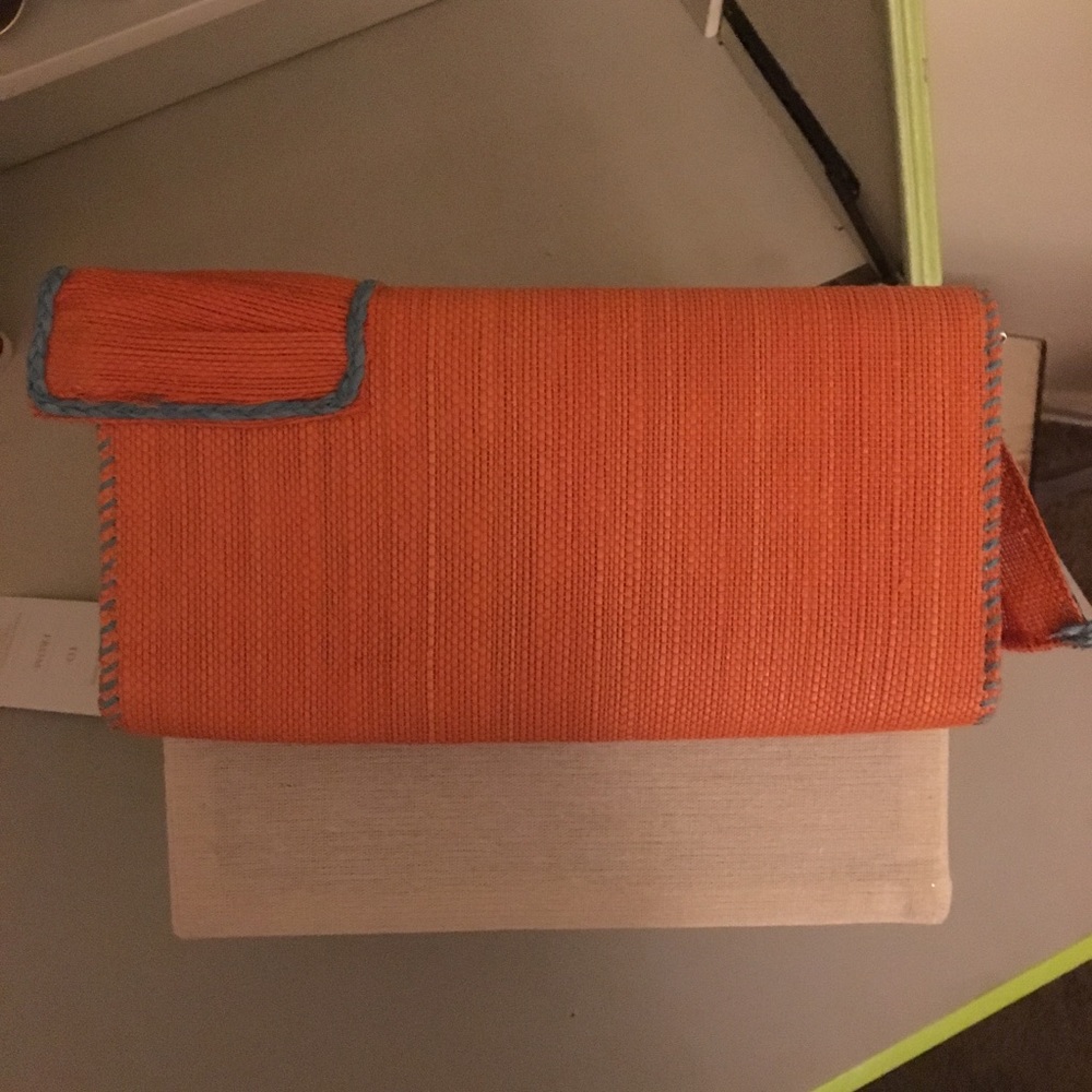 Mud Pie Clutch